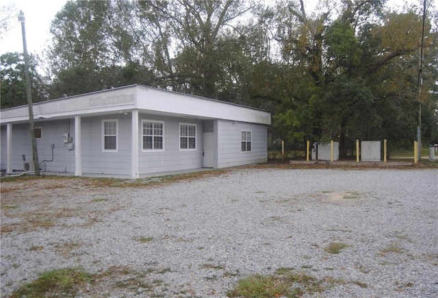 view of front of property