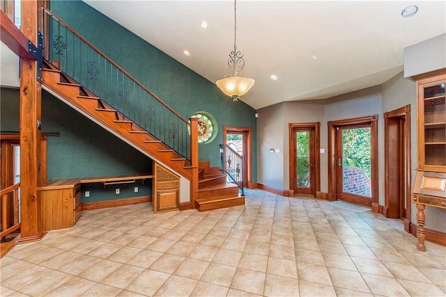 500 W Willow St, Ponchatoula, LA 70454 - entrance foyer featuring vaulted ceiling