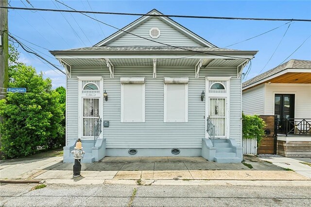 view of front of home