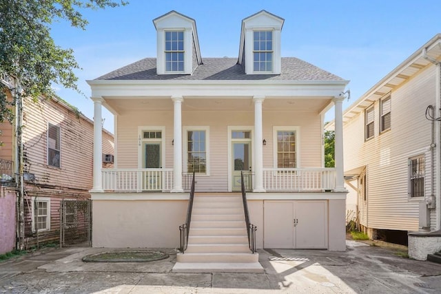 view of front facade with a porch