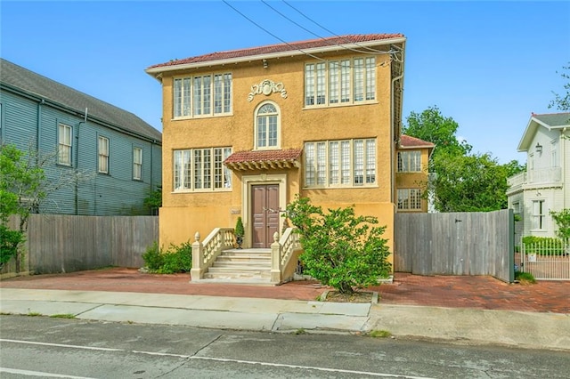 7608 St Charles Ave Unit A, New Orleans LA, 70118, 1 bedrooms, 1 bath condo for sale