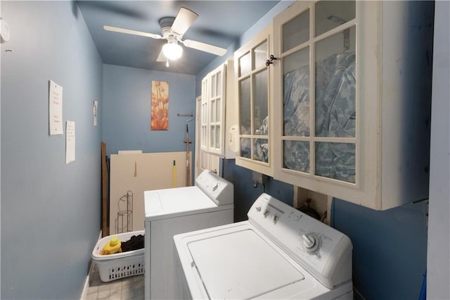 laundry room featuring separate washer and dryer and ceiling fan