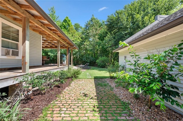 view of yard featuring a patio area