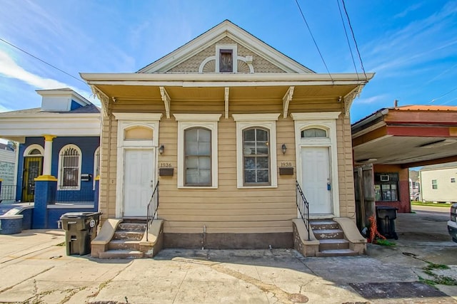 view of front of home