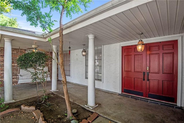 entrance to property with covered porch