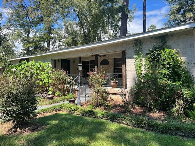 view of front of house with covered porch