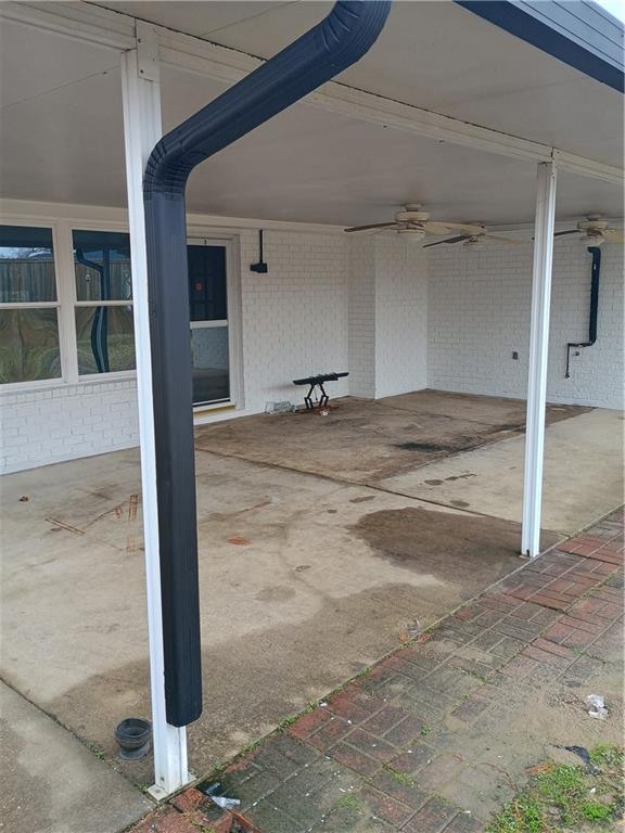 view of patio / terrace with ceiling fan