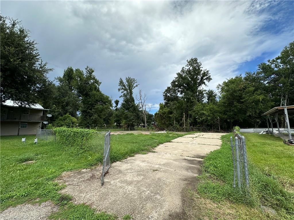 101 Sharon Ave, Boutte, LA 70039 - photo 1