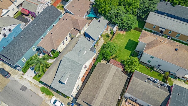 bird's eye view with a residential view