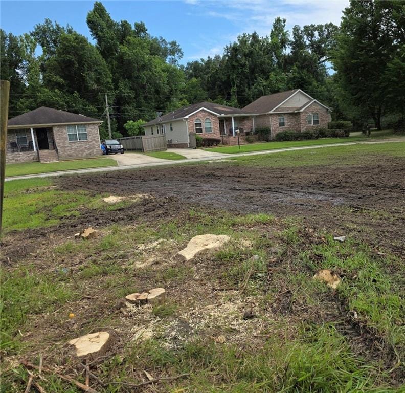 176 Boutte Estates Dr, Boutte, LA 70039 - photo 2