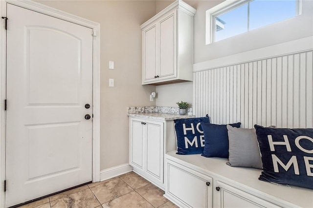 washroom featuring light tile patterned floors