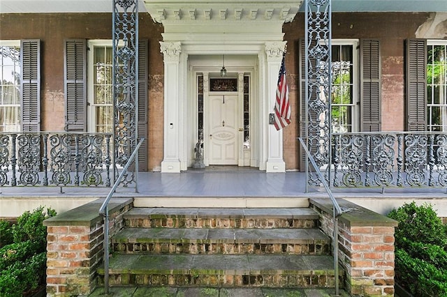 2027 Carondelet St, New Orleans, LA 70130 - view of entrance to property