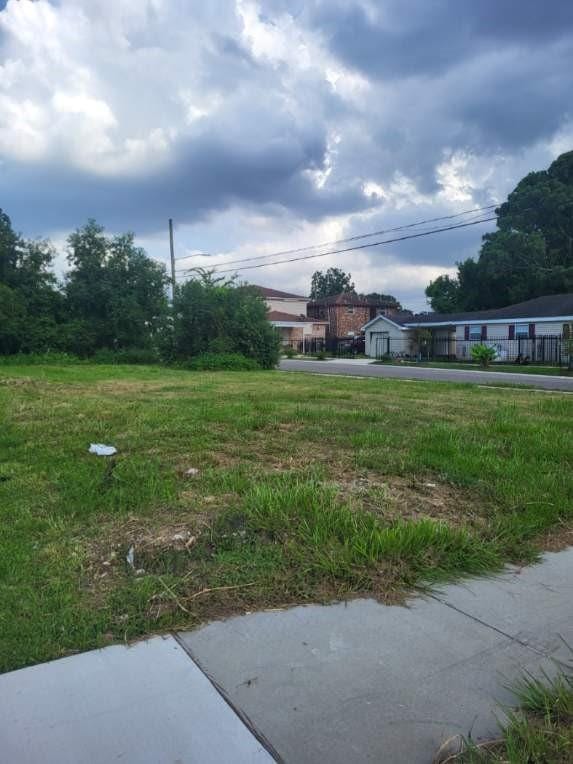 Listing photo 3 for 1501 Tennessee St, New Orleans LA 70117