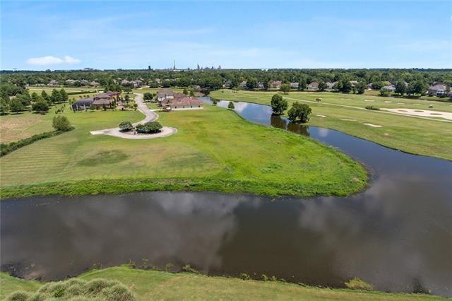 Listing photo 3 for 21 Eagle Point Ln, New Orleans LA 70131