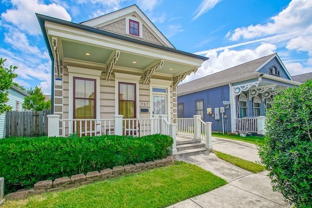 view of front facade featuring covered porch