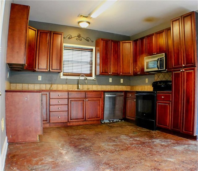 kitchen featuring appliances with stainless steel finishes and sink