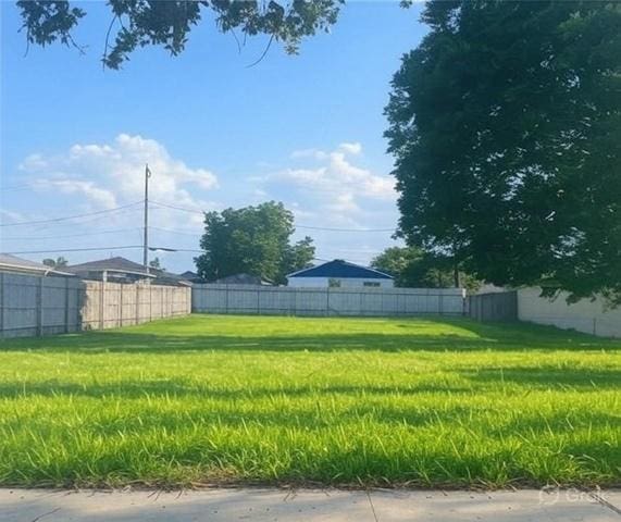 208 Mink Dr, Arabi, LA 70032