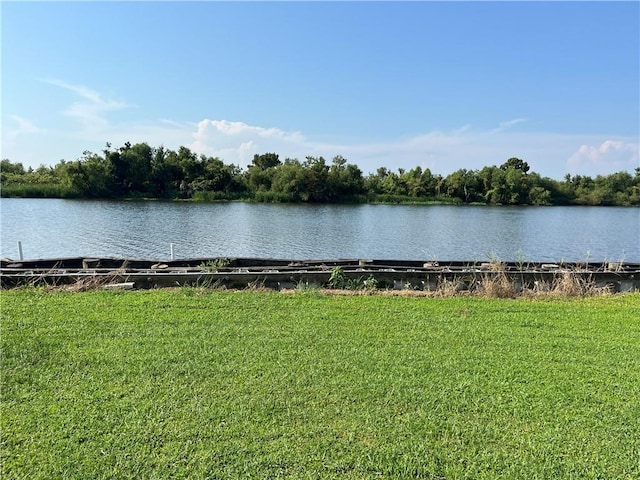 108 W Kerrys Pointe Pt, Des Allemands, LA 70030
