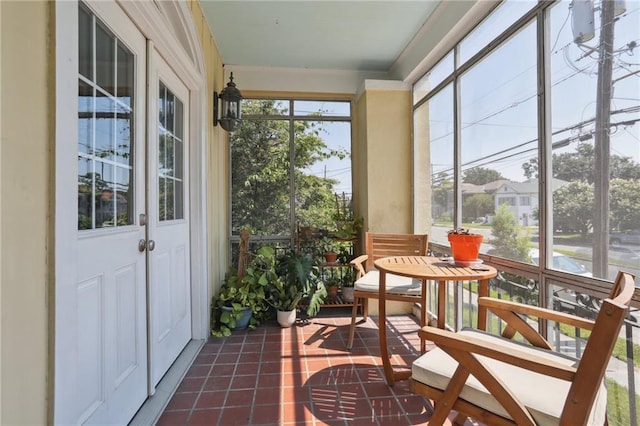 view of sunroom / solarium