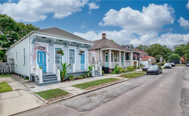 bungalow-style house featuring covered porch