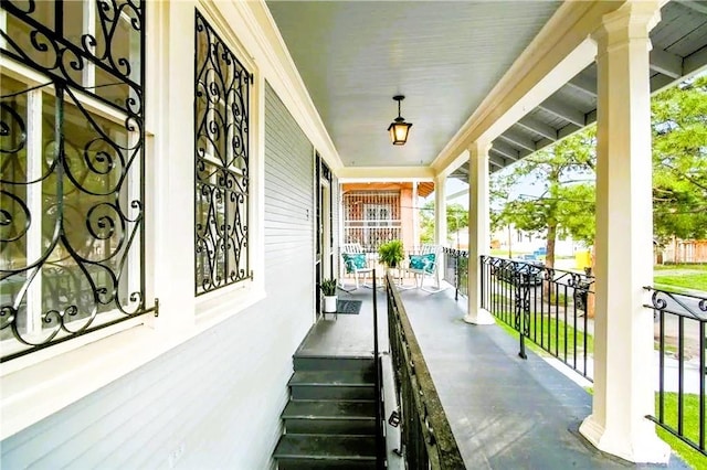 view of patio / terrace with covered porch