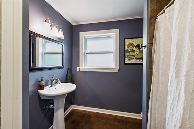 bathroom featuring ornamental molding