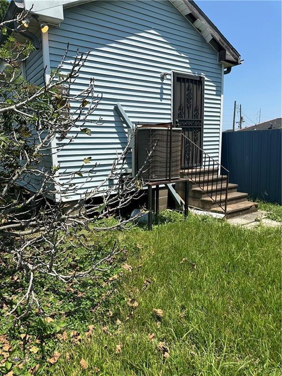 8836 Forshey St, New Orleans, LA 70118 - entrance to property with fence