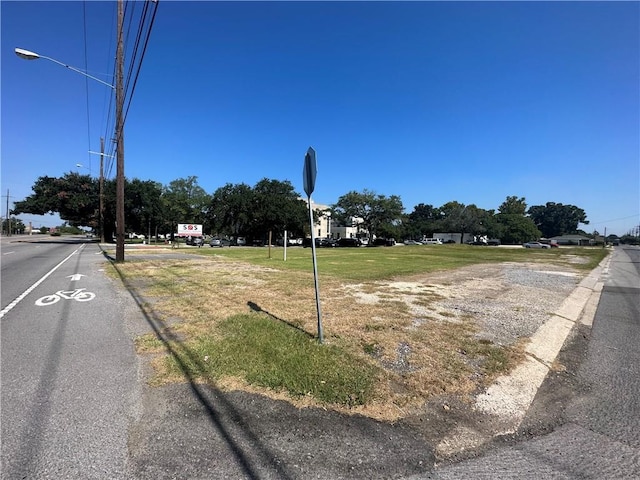 Listing photo 2 for 1001-1007 W Saint Bernard Hwy, Chalmette LA 70043