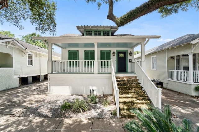 view of front facade featuring covered porch