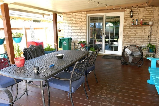 exterior space featuring outdoor dining area