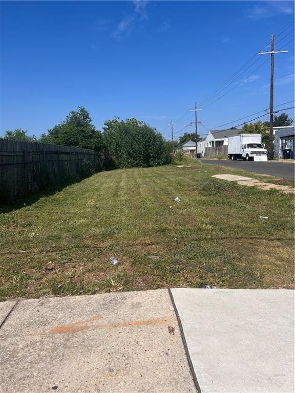 Listing photo 2 for 2940 Pauger St, New Orleans LA 70119