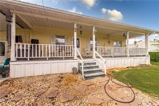 view of front facade featuring covered porch