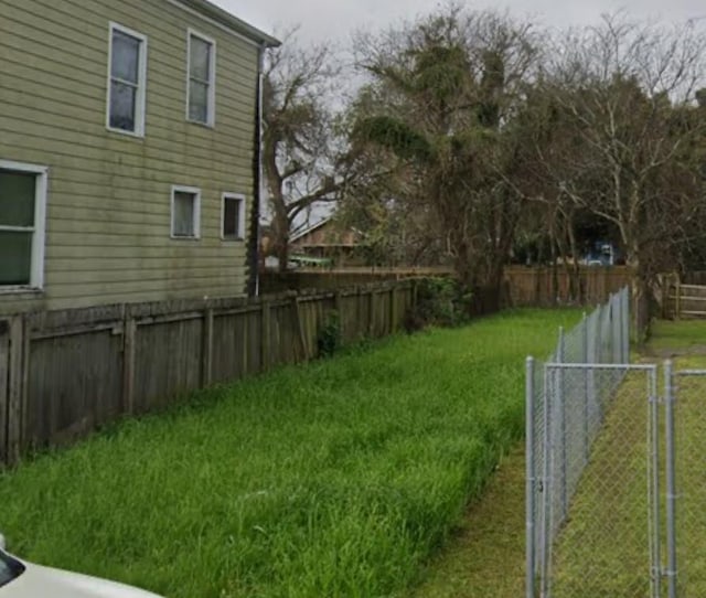 2418 Pauger St, New Orleans LA, 70116 land for sale