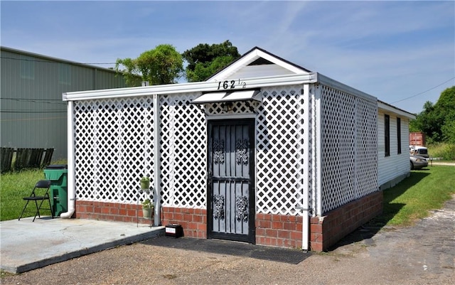 view of outdoor structure