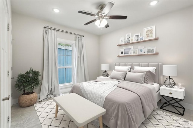 bedroom with ceiling fan