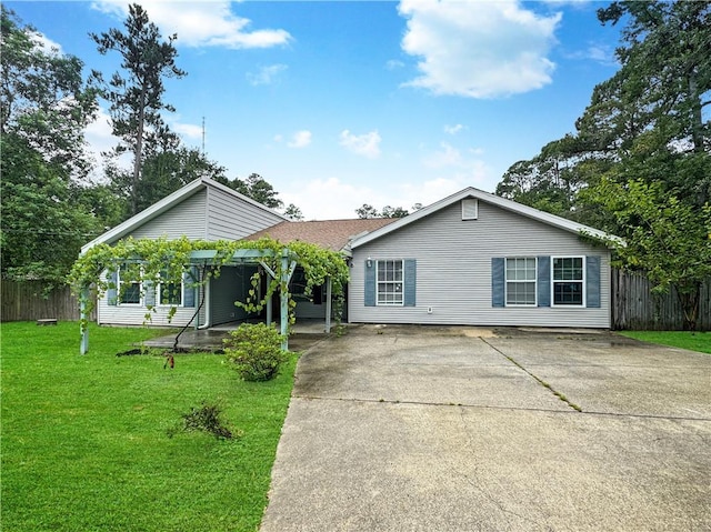 ranch-style house with a front yard