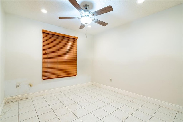 empty room with ceiling fan