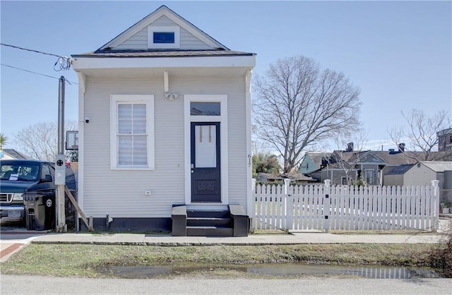 view of front of property