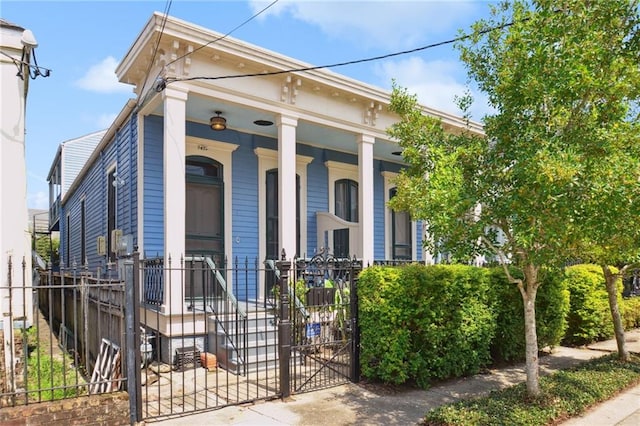 view of front of property with covered porch