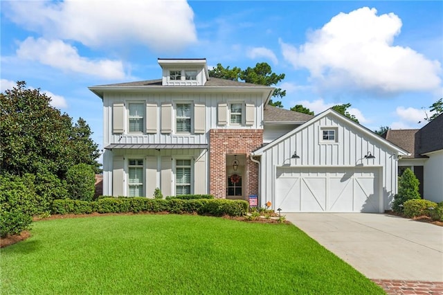 view of front of property with a front lawn