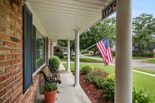 view of patio / terrace with covered porch