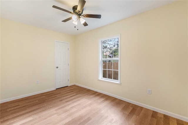 unfurnished room with light hardwood / wood-style floors and ceiling fan