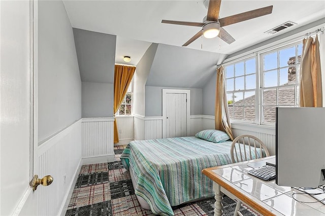 bedroom featuring vaulted ceiling and ceiling fan