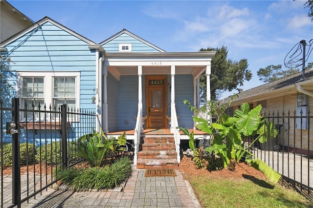 view of front facade featuring covered porch