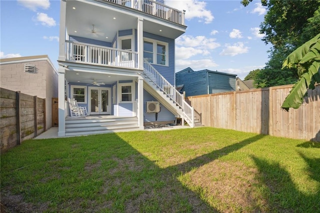 view of patio / terrace with ceiling fan