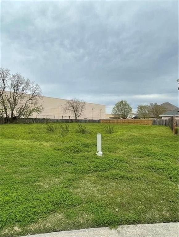 Listing photo 3 for 171 W Greenbrier Dr, New Orleans LA 70128