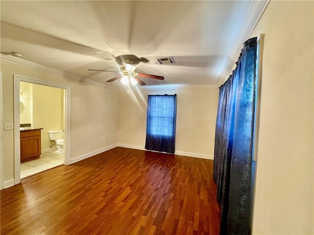 unfurnished room with light hardwood / wood-style flooring, ceiling fan, and ornamental molding