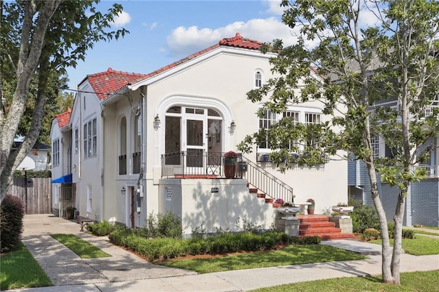 view of mediterranean / spanish home