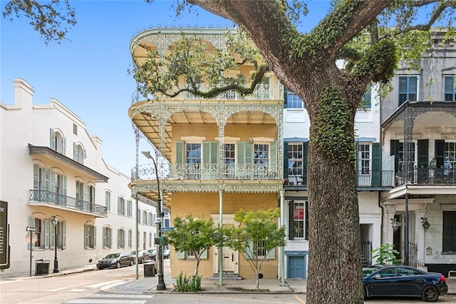 600 Esplanade Ave Unit 1, New Orleans, LA 70116 - view of front of house featuring a balcony