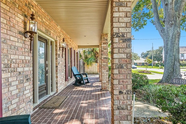 view of patio / terrace with covered porch